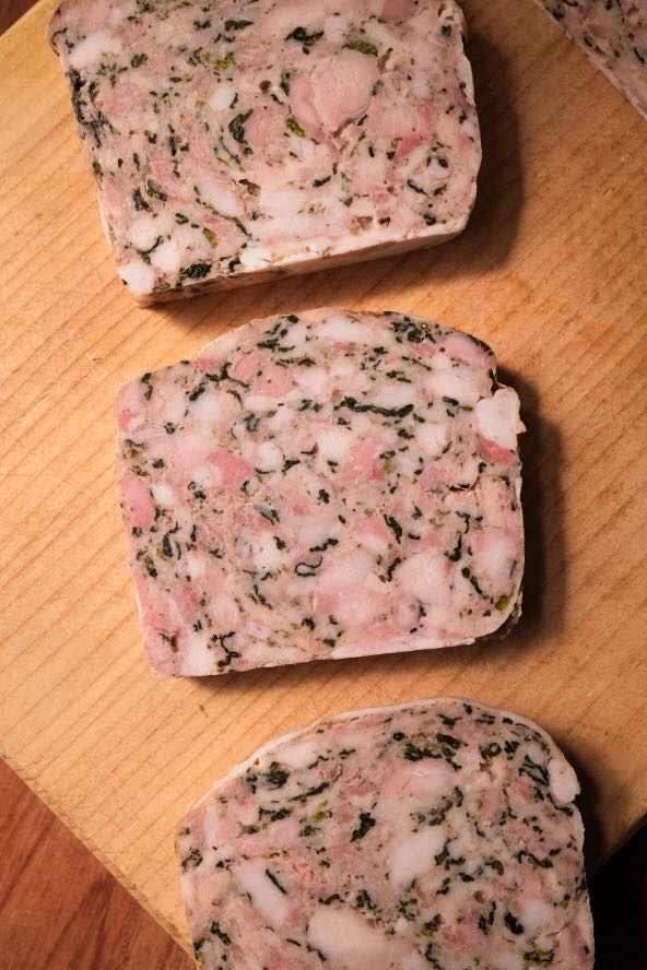 ほうれん草と鶏もも肉のカイエット風テリーヌ
